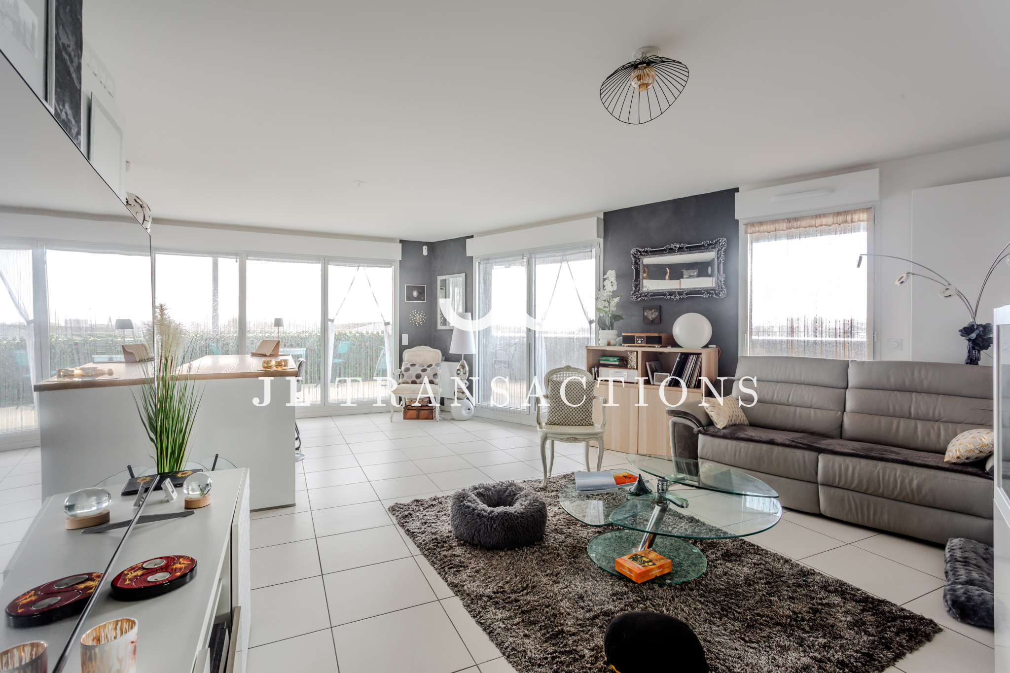 Magnifique appartement avec terrasse de 80 m2 et parkings